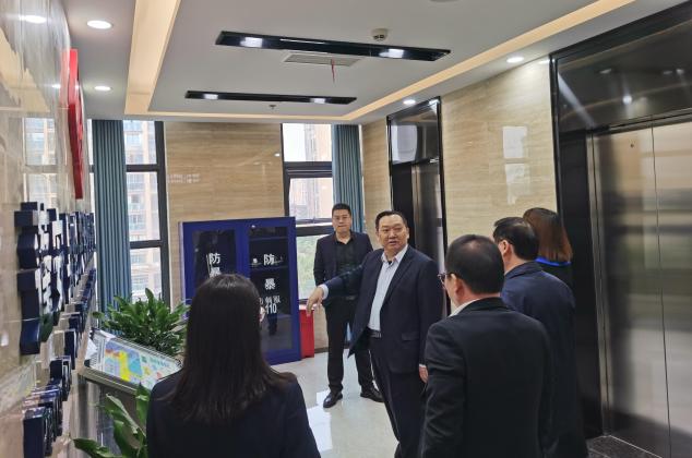 刘强华副主任率队到我县开展示范交易中心“回头看”工作调研